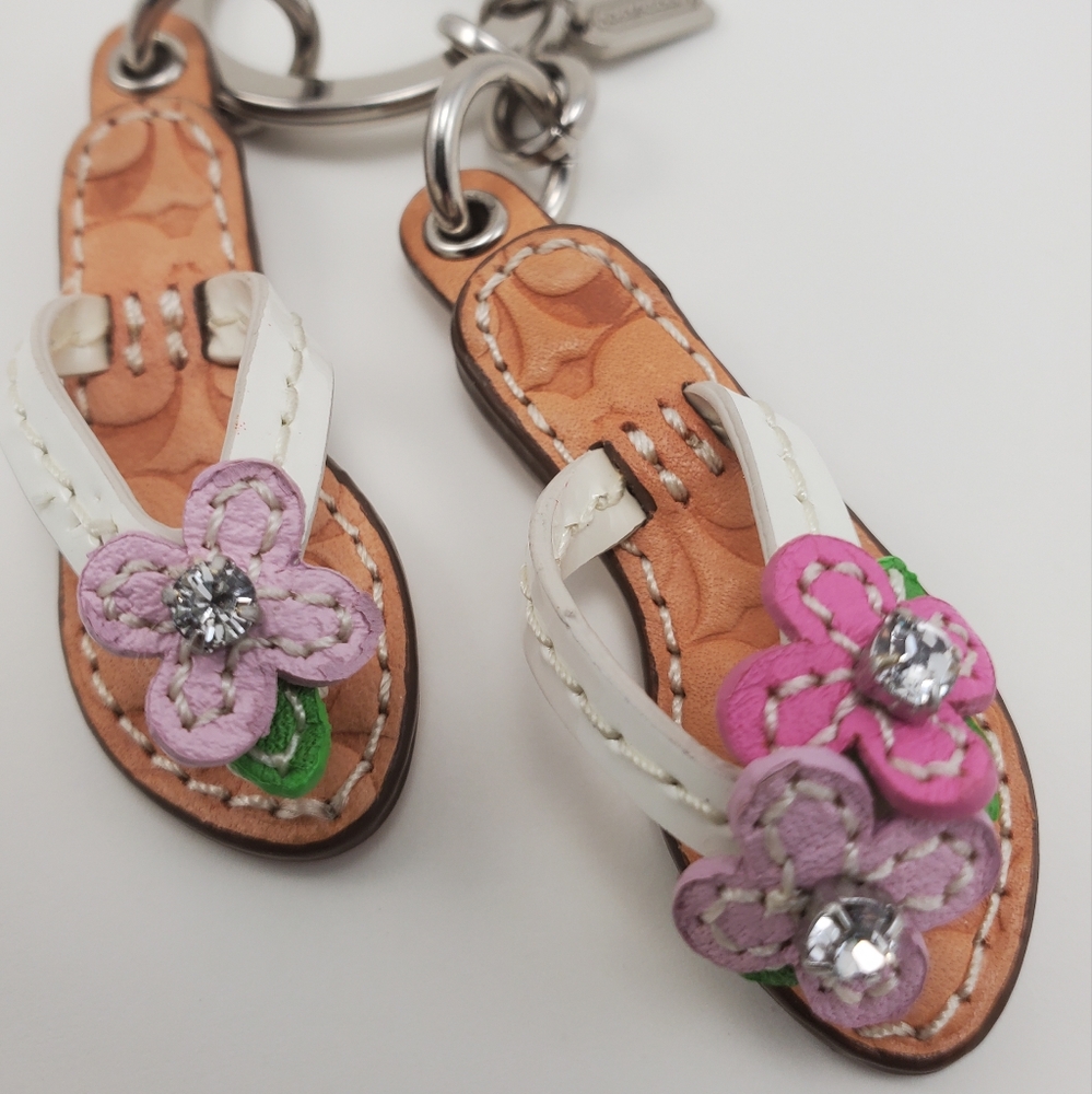 COACH LEATHER FLIP FLOPS SANDAL CHARM w/ KEYCHAIN TAG